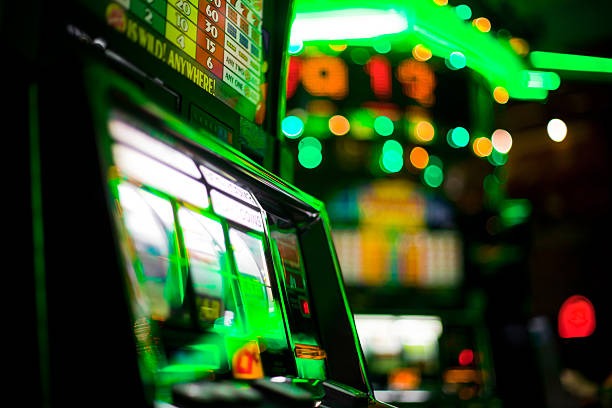 astonbet login poker table interface showing Texas Hold'em cash game